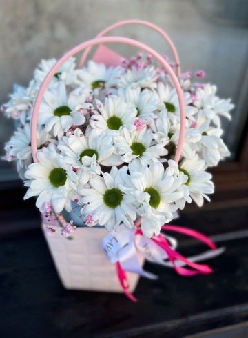 Композиция «Комплимент» от интернет-магазина цветов в 