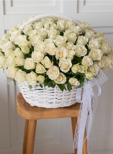 Композиция с цветами «Бархат» от интернет-магазина цветов в 