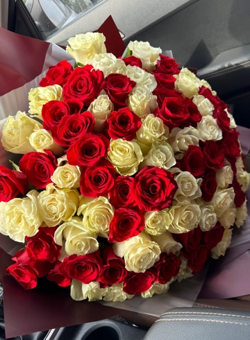 Букет из 101 розы  от интернет-магазина цветов в 