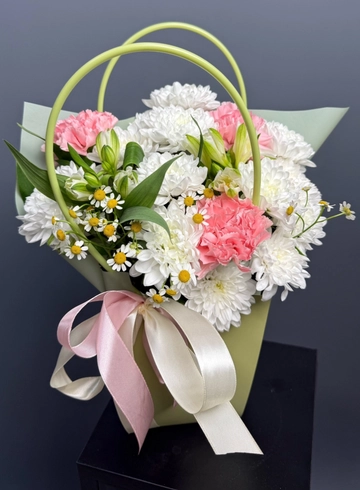 Композиция &laquo;Лучистая красота&raquo; от интернет-магазина цветов в 