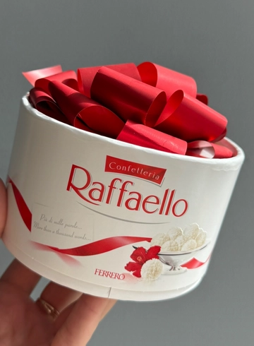 Конфеты «Raffaello» от интернет-магазина цветов в 