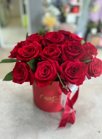 Композиция «Алые паруса» от интернет-магазина цветов в 