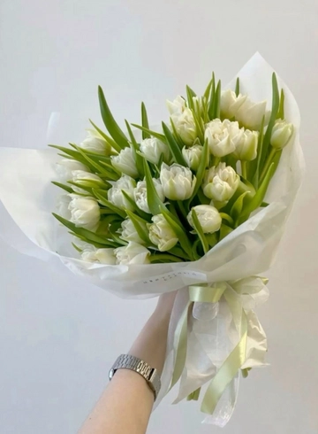 29 белых тюльпанов от интернет-магазина цветов в 