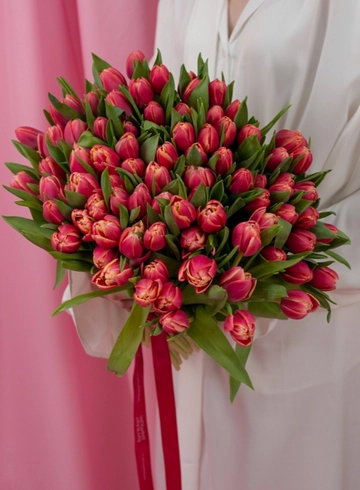 101 тюльпан  от интернет-магазина цветов в 